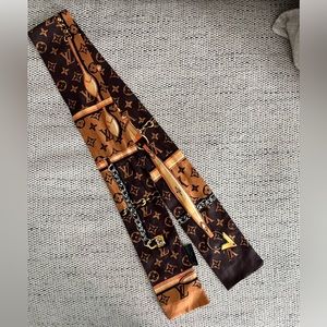 Louis Vuitton Scarf